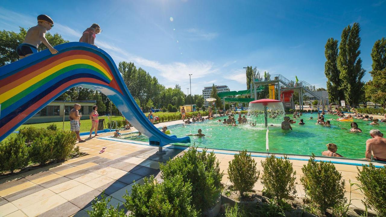 Apartman Zara Komárno Екстериор снимка